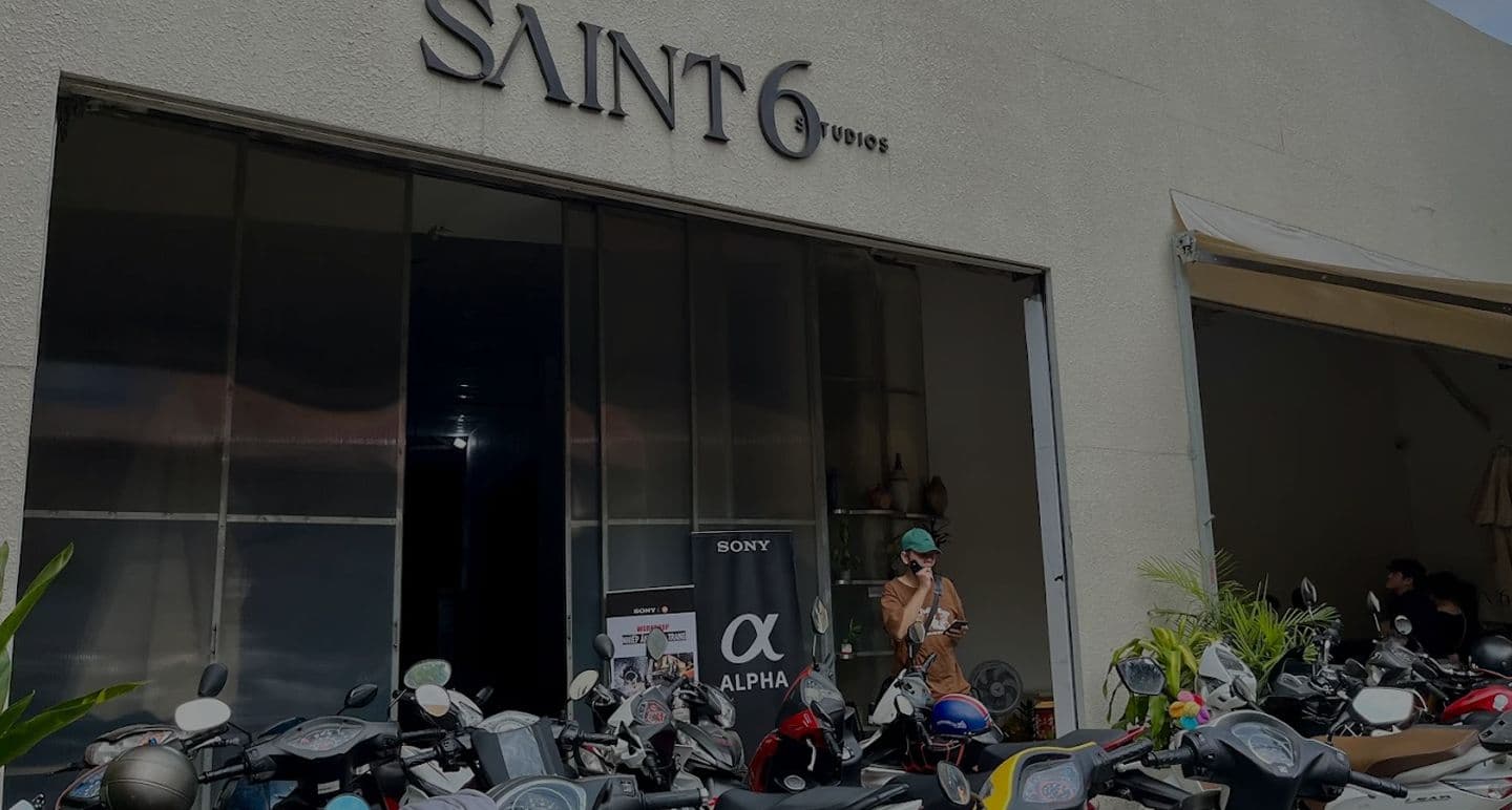 Saint 6 Studio exterior