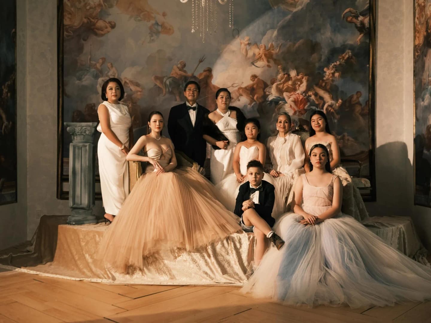 Royal Aesthetic | Chụp hình gia đình