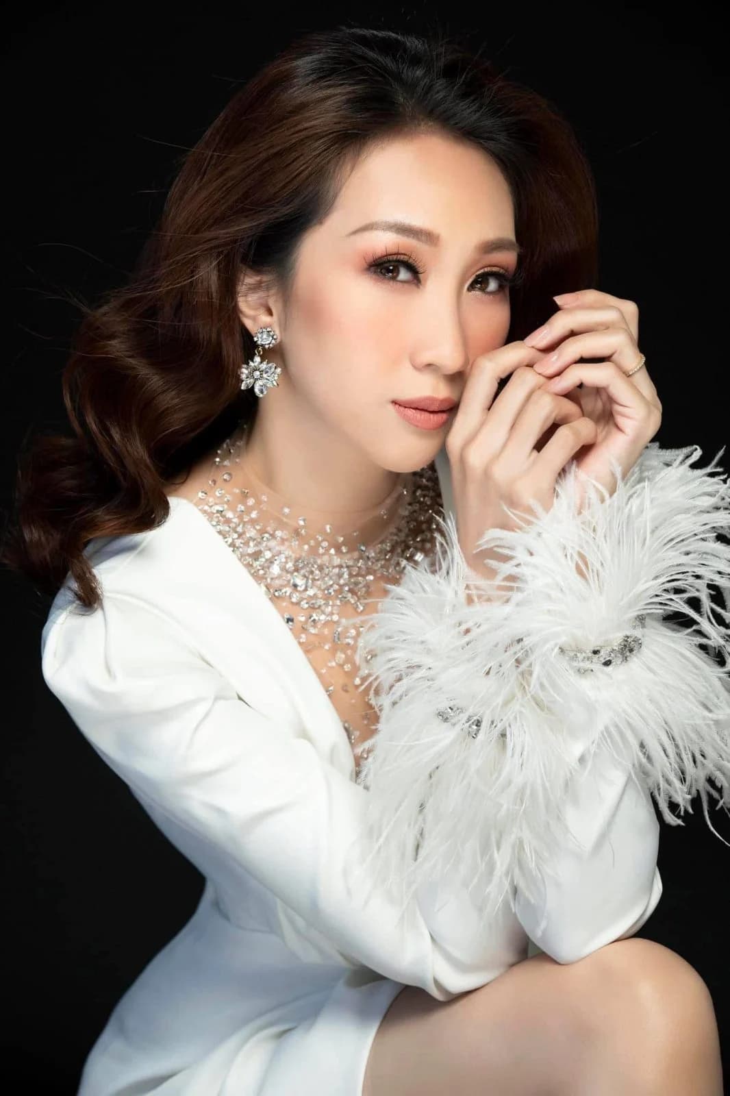 LỀU PHƯƠNG ANH — styling bởi Trần Hoài Trang · 3