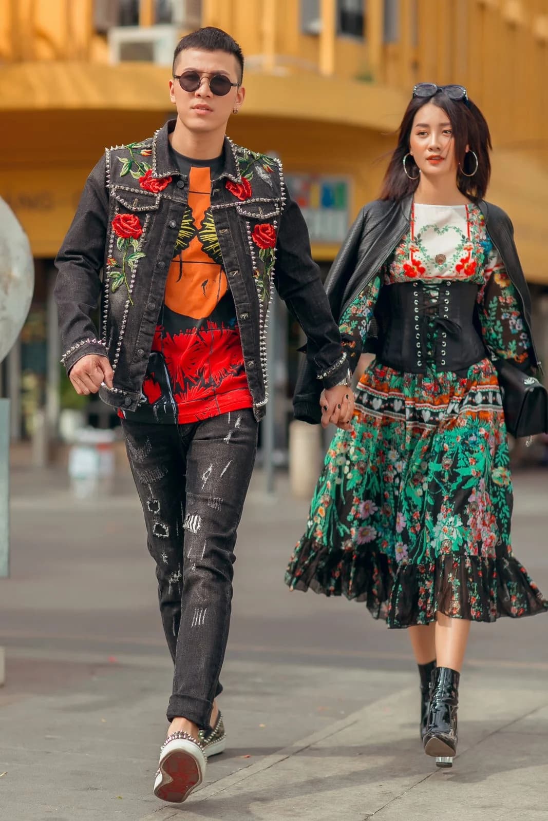 MC Quynh Chi x Mai Tien Dung Streetstyle — styling bởi Trần Hoài Trang · 1