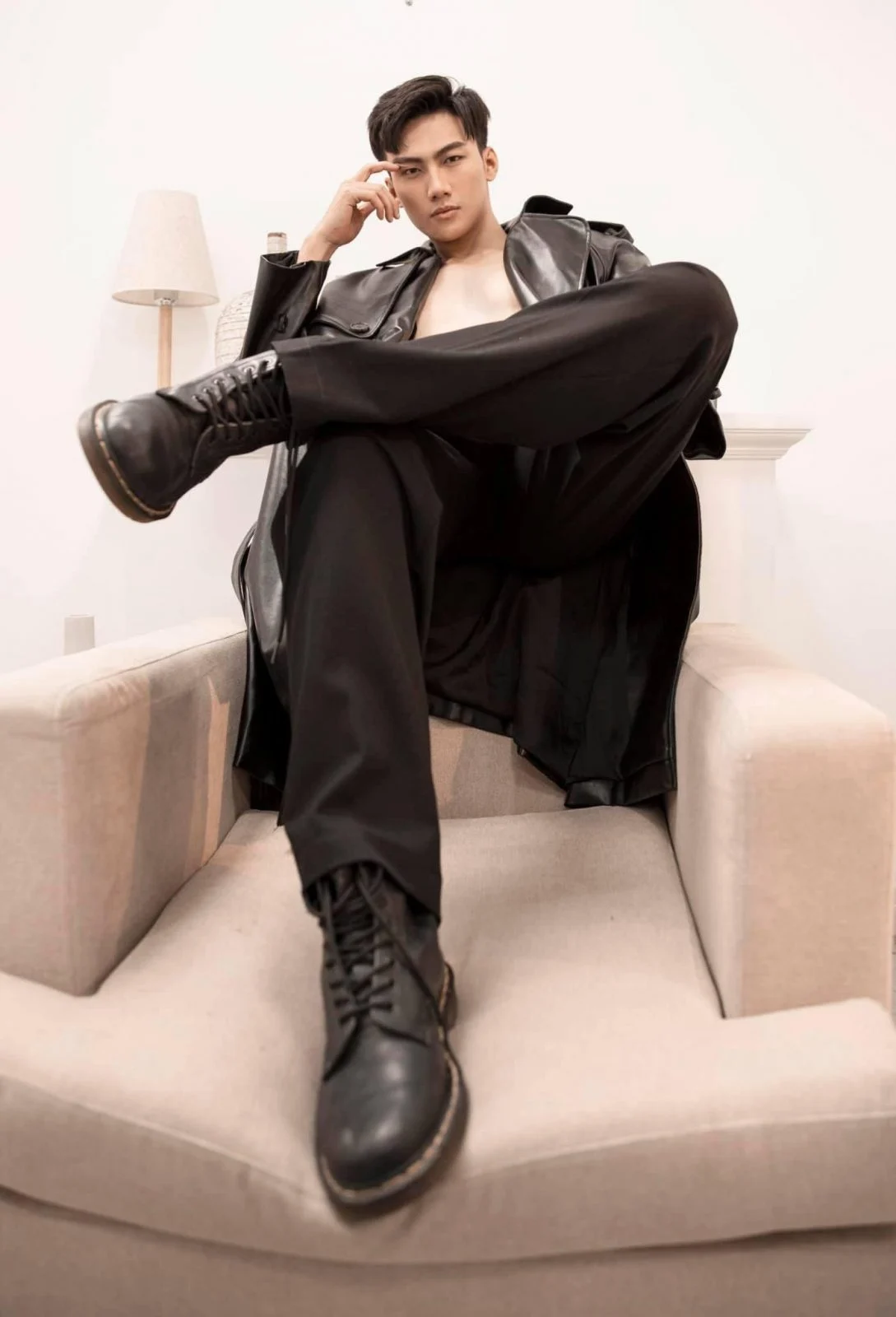 MẠC TRUNG KIÊN — styling by Trần Hoài Trang · 4