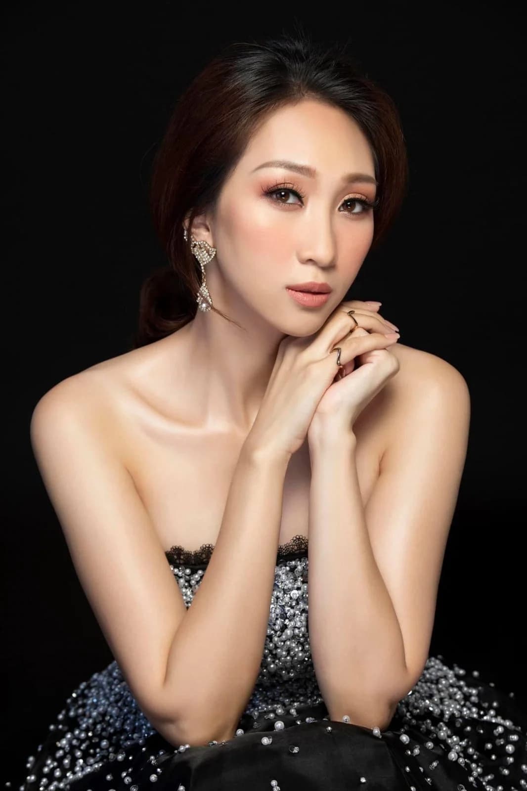 LỀU PHƯƠNG ANH — styling by Trần Hoài Trang · 5