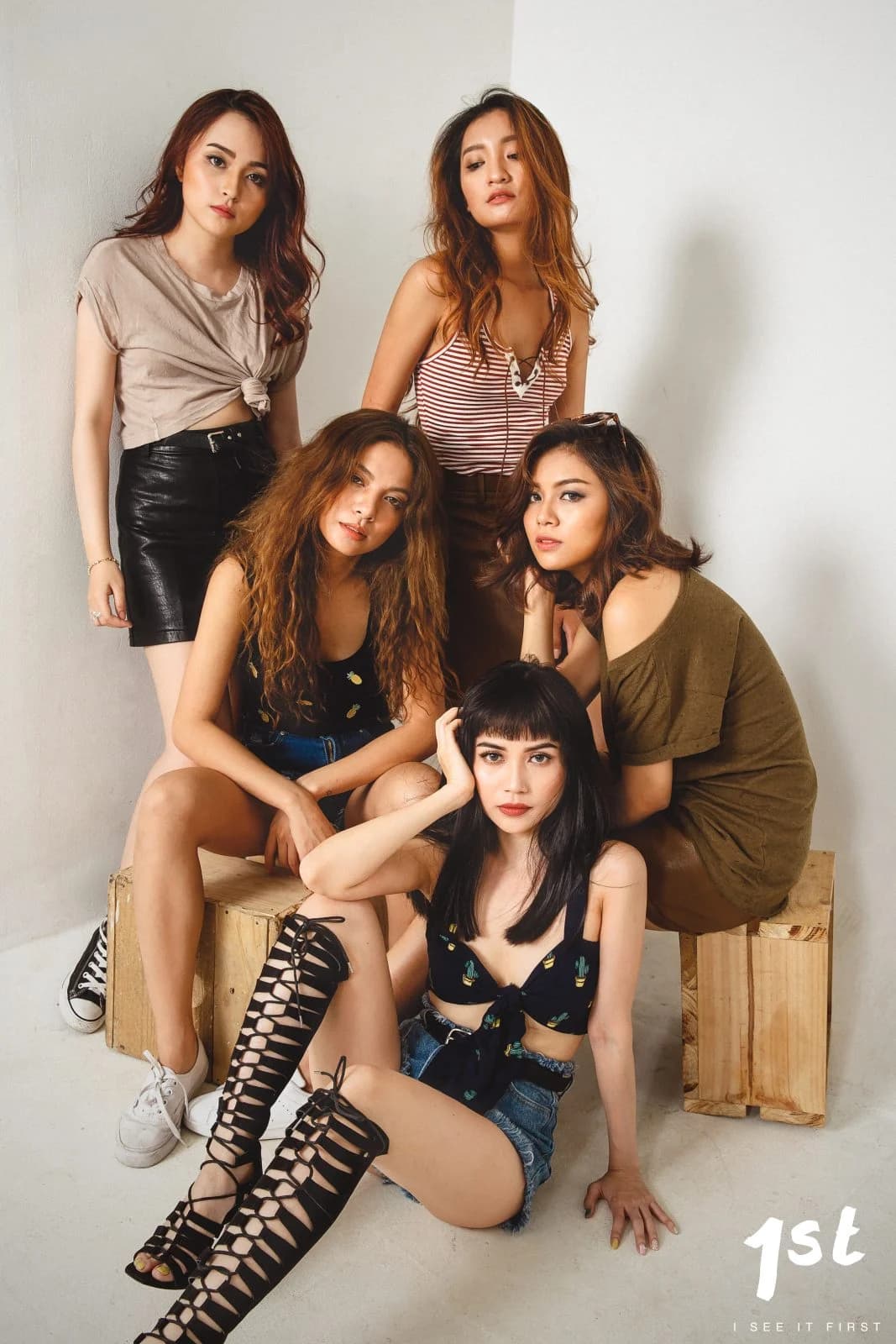 I SEE IT FIRST — styling bởi Trần Hoài Trang · 6
