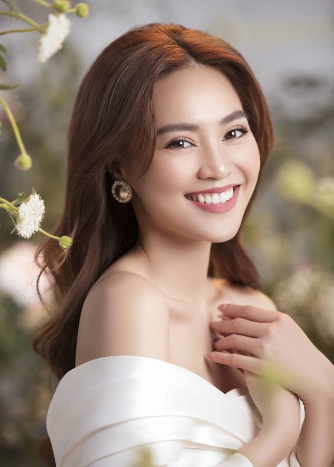 NINH DƯƠNG LAN NGỌC — styling by Trần Hoài Trang · 4