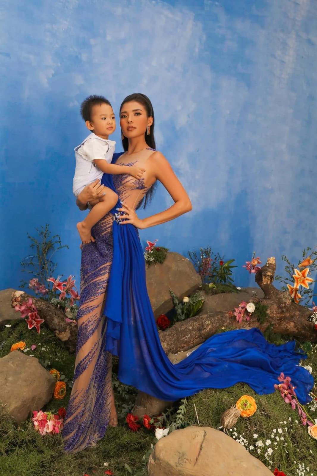 THUÝ DIỄM — styling by Trần Hoài Trang · 6