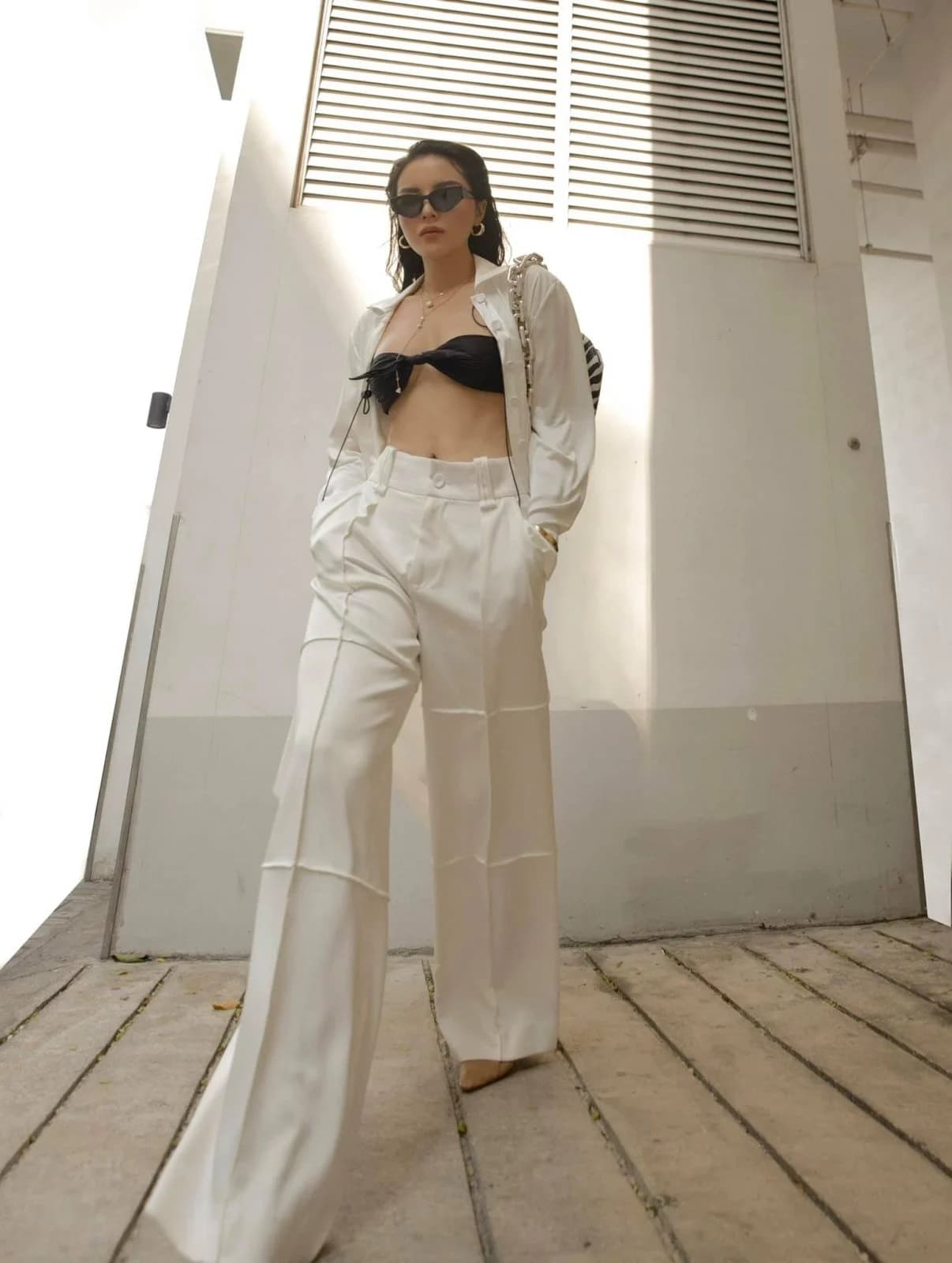HOA HẬU KỲ DUYÊN – STREET STYLE — styling bởi Trần Hoài Trang · 2