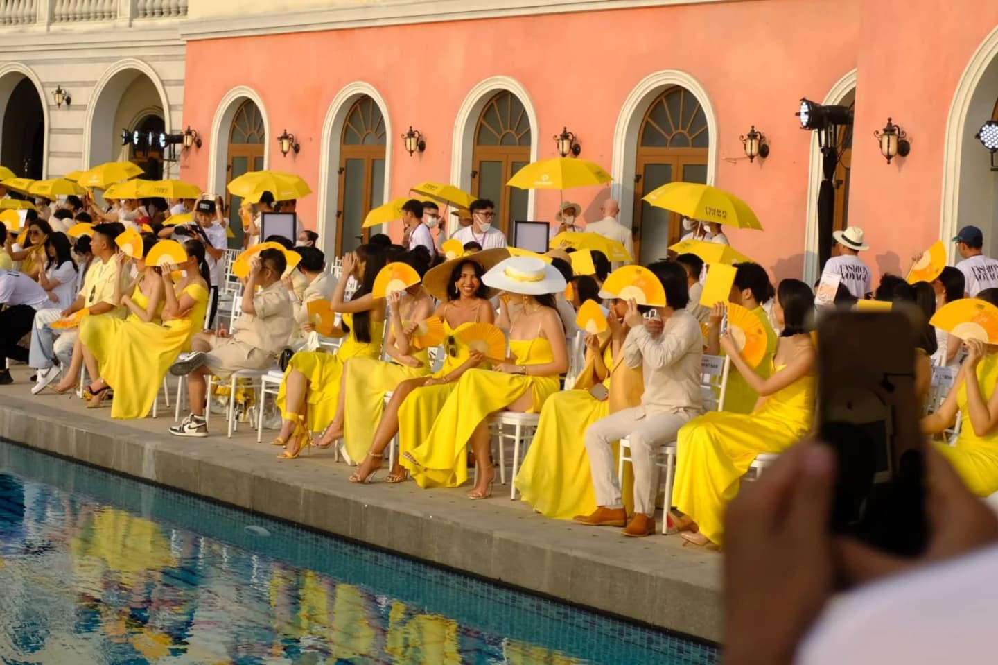 Minh Triệu & Kỳ Duyên · Lê Thanh Hoà — styling bởi Trần Hoài Trang · 5
