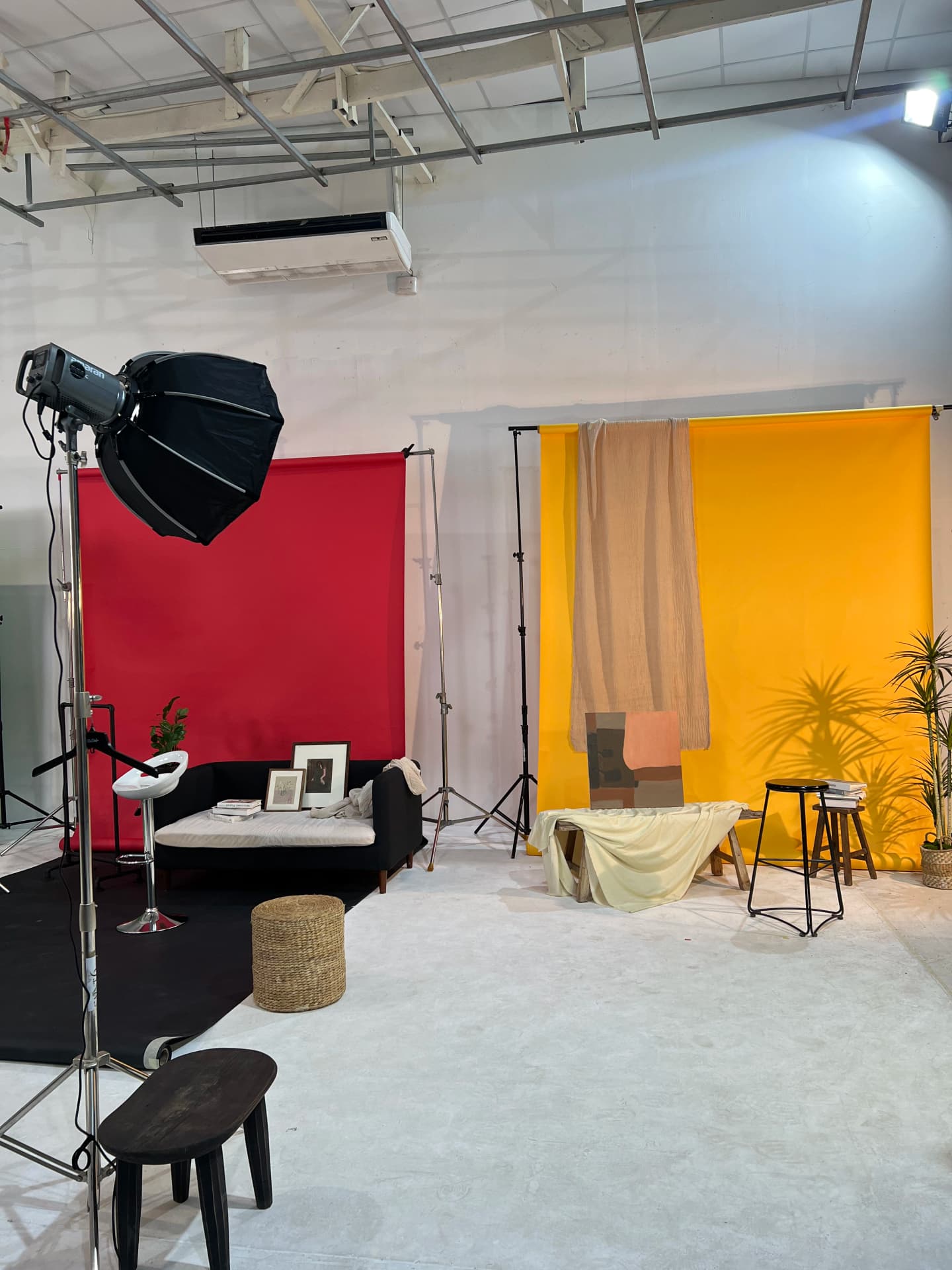 Room 250m²